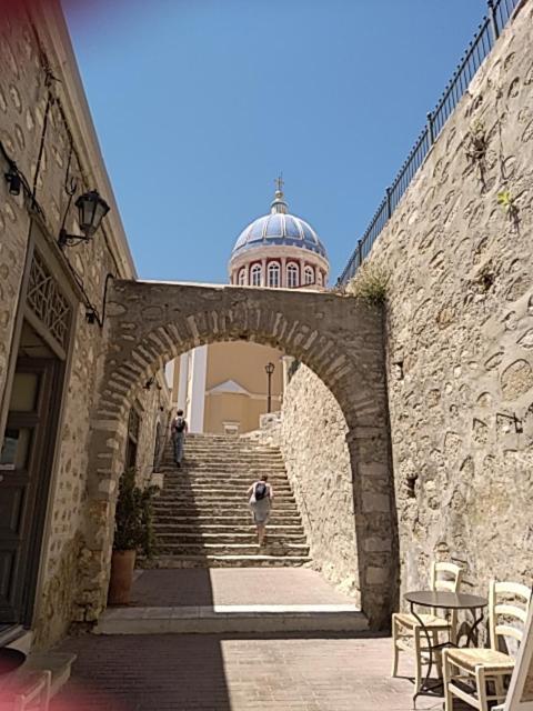 Hermes Penthouse Ermoupoli Exterior photo